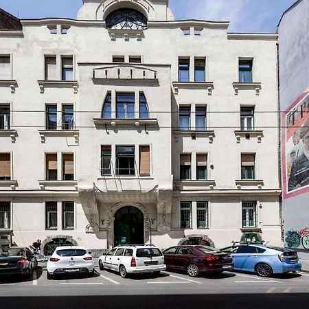 Hungarian Rebelian With Ac Apartman Budapest Kültér fotó