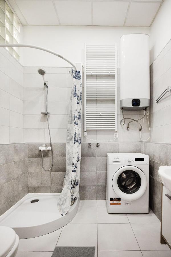 Hungarian Rebelian With Ac Apartman Budapest Kültér fotó
